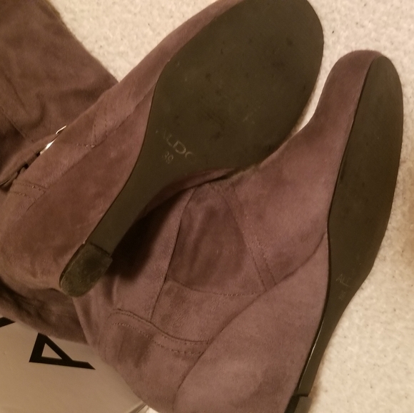 Boots - Picture 2 of 3